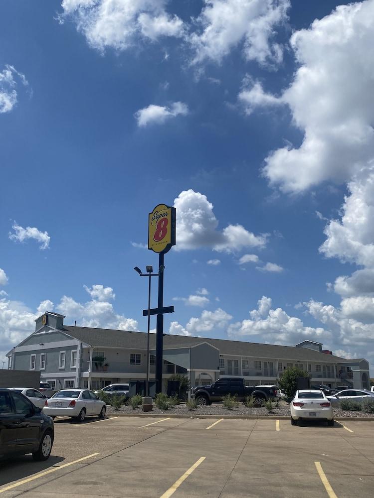 Super 8 By Wyndham Terrell Hotel Exterior foto